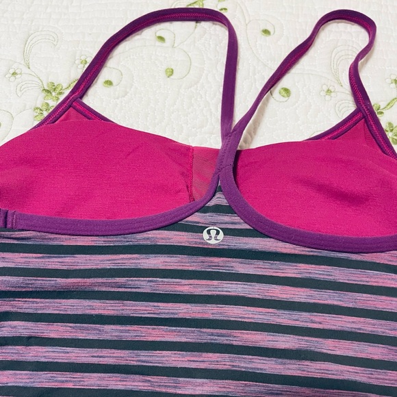 Lululemon Vintage Power Y Tank. Size 6. - Picture 3 of 3